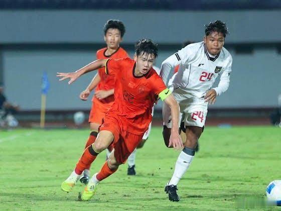 国少u17亚洲杯国足七球大胜，中国U17国少打出绝对自信2月8日晚，中国2