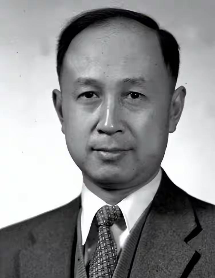 钱学森晚年有个习惯，每天上午闭门学习一小时，德国航天专家得知后说了句什么一个