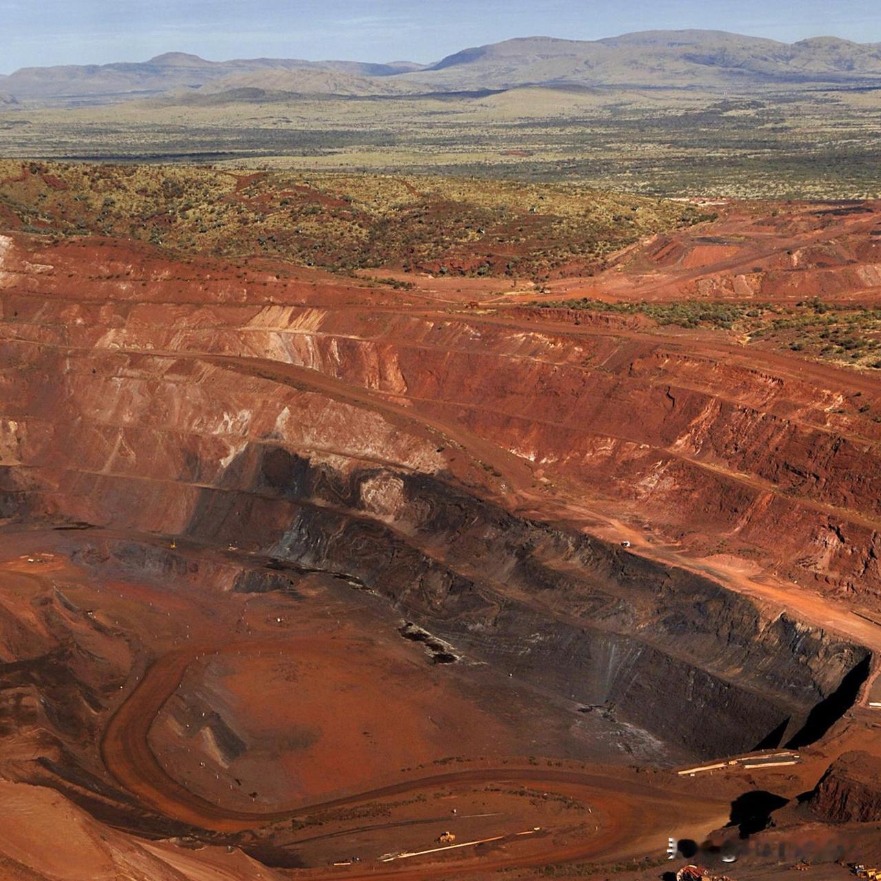 地球上有多少黄金？分布在哪里？关于世界黄金的分布，我们可以从两个截然不同的维