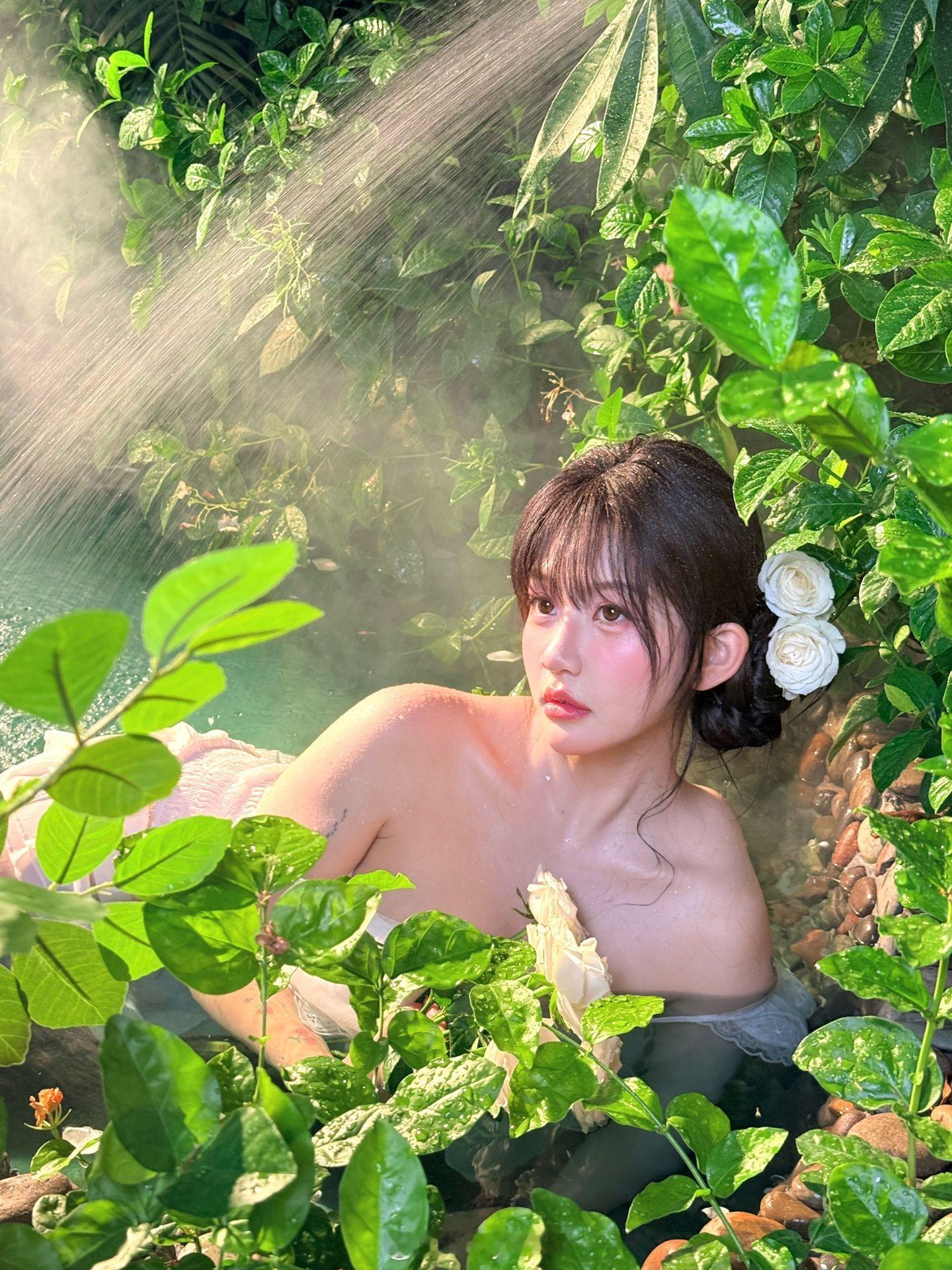 一池春水⛲️​​​