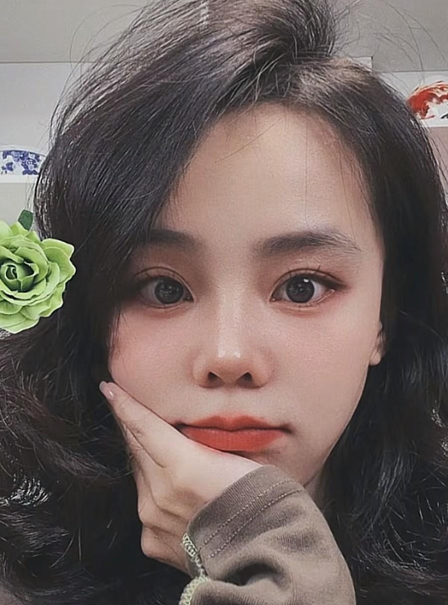熊磊的橱窗每个月的营业额20万到50万之间，我算一下成本以及平台抽成后，大概20