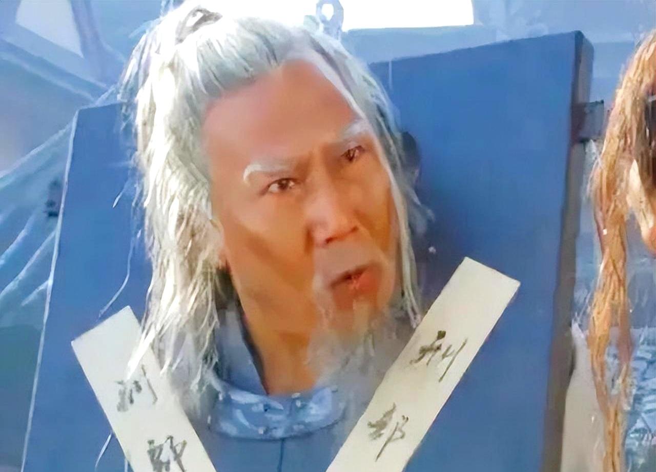 77岁退休的李善长为何被朱元璋满门抄斩？ 洪武二十三年寒冬，77岁的李善长攥