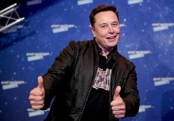 SpaceX拟6月12日挂牌上市，目标估值1.8万亿美元，马斯克身家有望冲破万亿