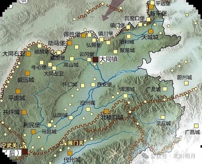说起大同盆地地理格局挺有意思，它南边才是屏障，恒山和雁门关横亘在那里像一道大门，