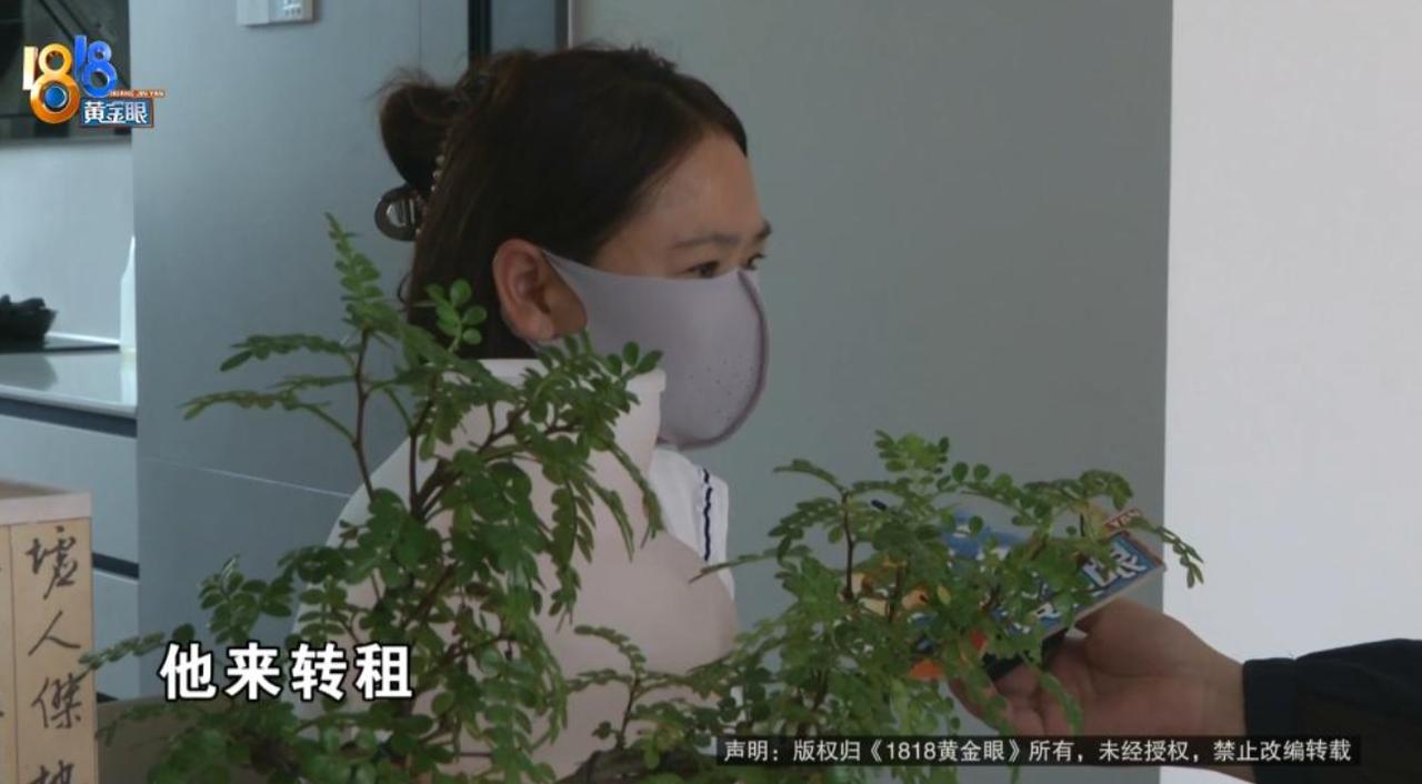 “身子，车和钱都搭进去了！”浙江金华，一名女子卖夜宵，生意不好想把摊位转出去，男