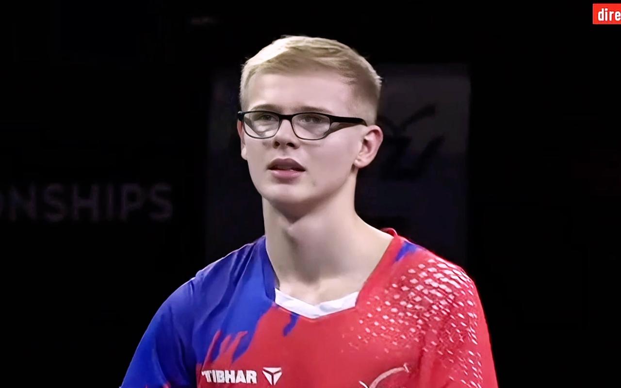 北京时间2月28日中午，刚刚结束了一场WTT新加坡大满贯男单1/4决赛，男单卫冕