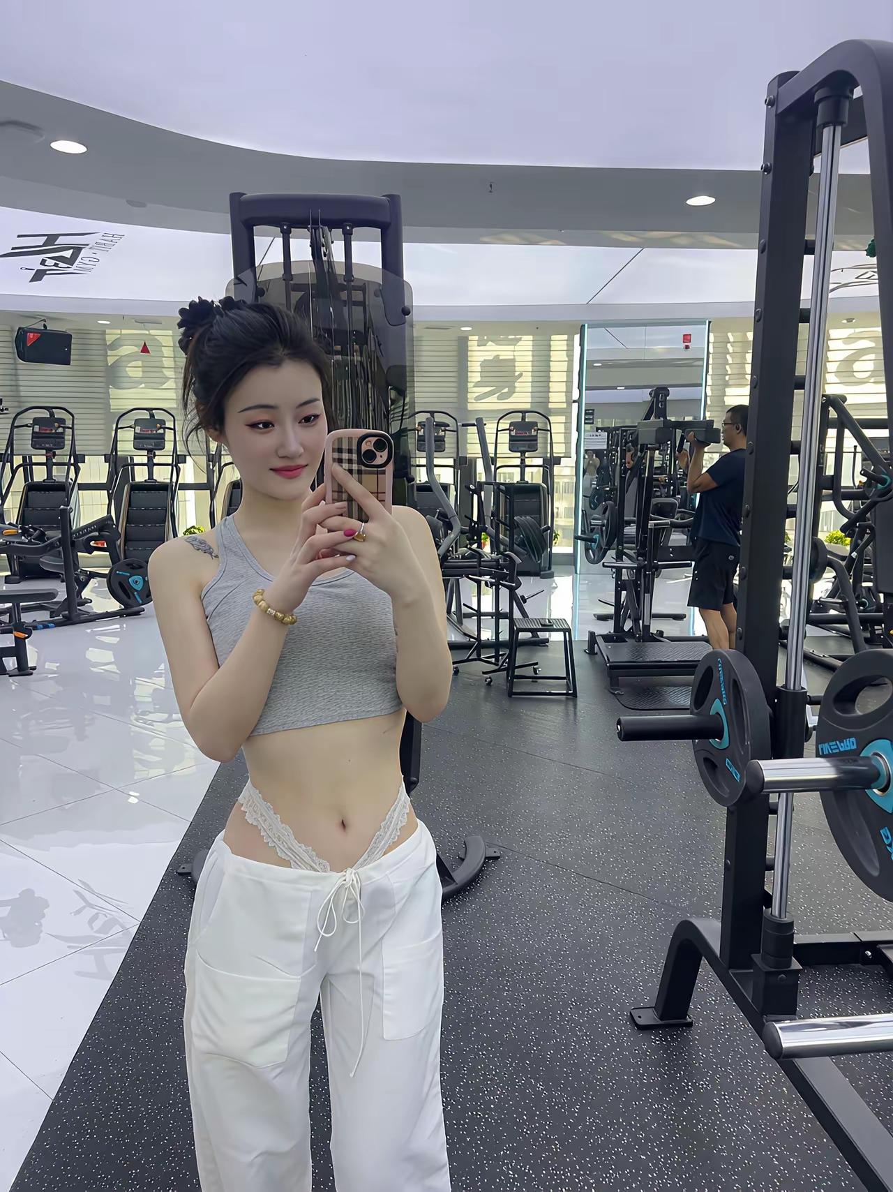 新年到了，用游泳和跑步打卡新年爱好超赞！就说游泳，2026年初重庆云阳好多游