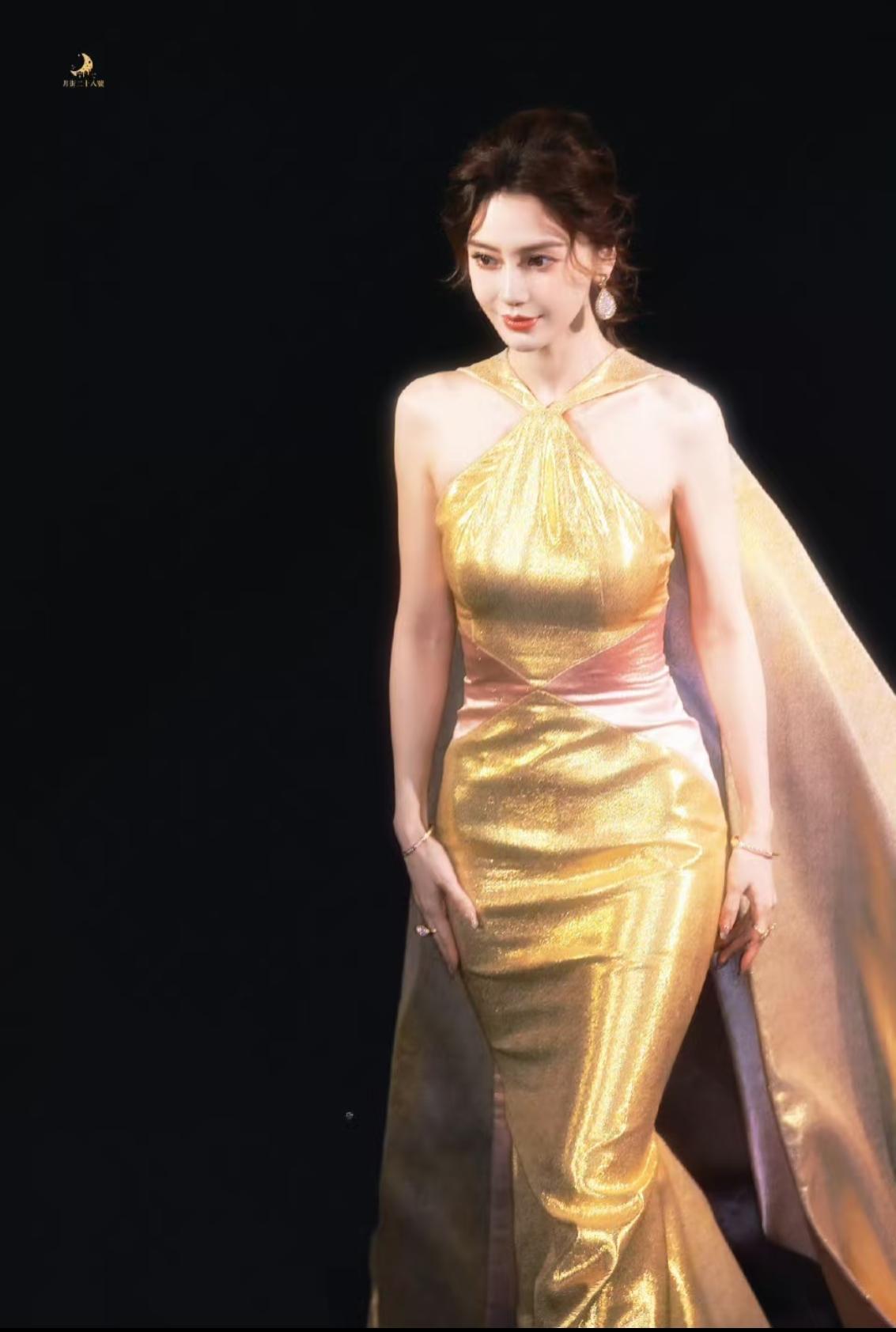 朋友去了芭莎艺术之夜现场，蹲到了杨颖出场。她说杨颖真的一点都不上镜的，现