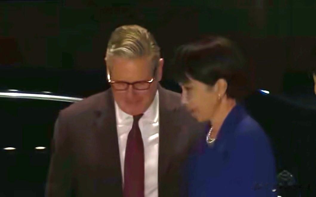 高市早苗：64岁（1961-03-07）英斯塔默：63岁（1962-09-