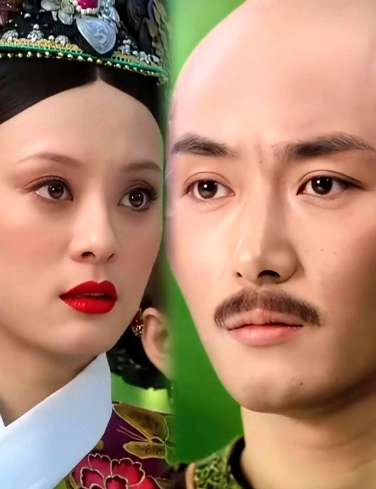 皇帝咽气那一刻,甄嬛喊给谁听?镜头里,她对着空殿连报三声“皇上驾崩”,活人早