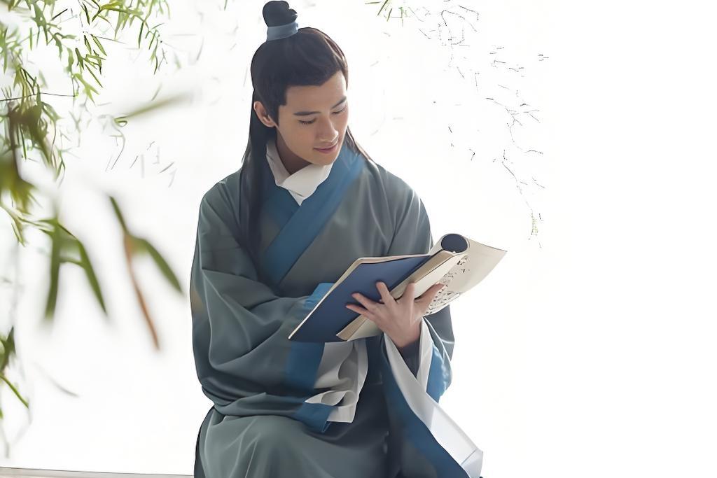 符崇，好惨的一男。公元394年的陇西，风沙大得能把人牙碜死。有个十几岁的