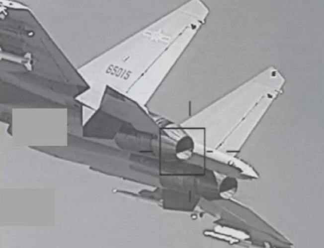 台海突发海空对峙！22架解放军军机逼近，台军F-16V紧急升空。据岛内媒体报道，