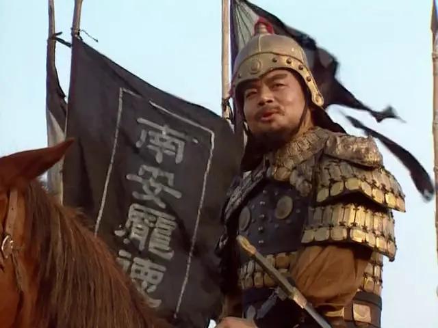 庞德就是一根筋，只知道死战的一介武夫和棋子，他知道曹操给于禁另外一封密信说了什么