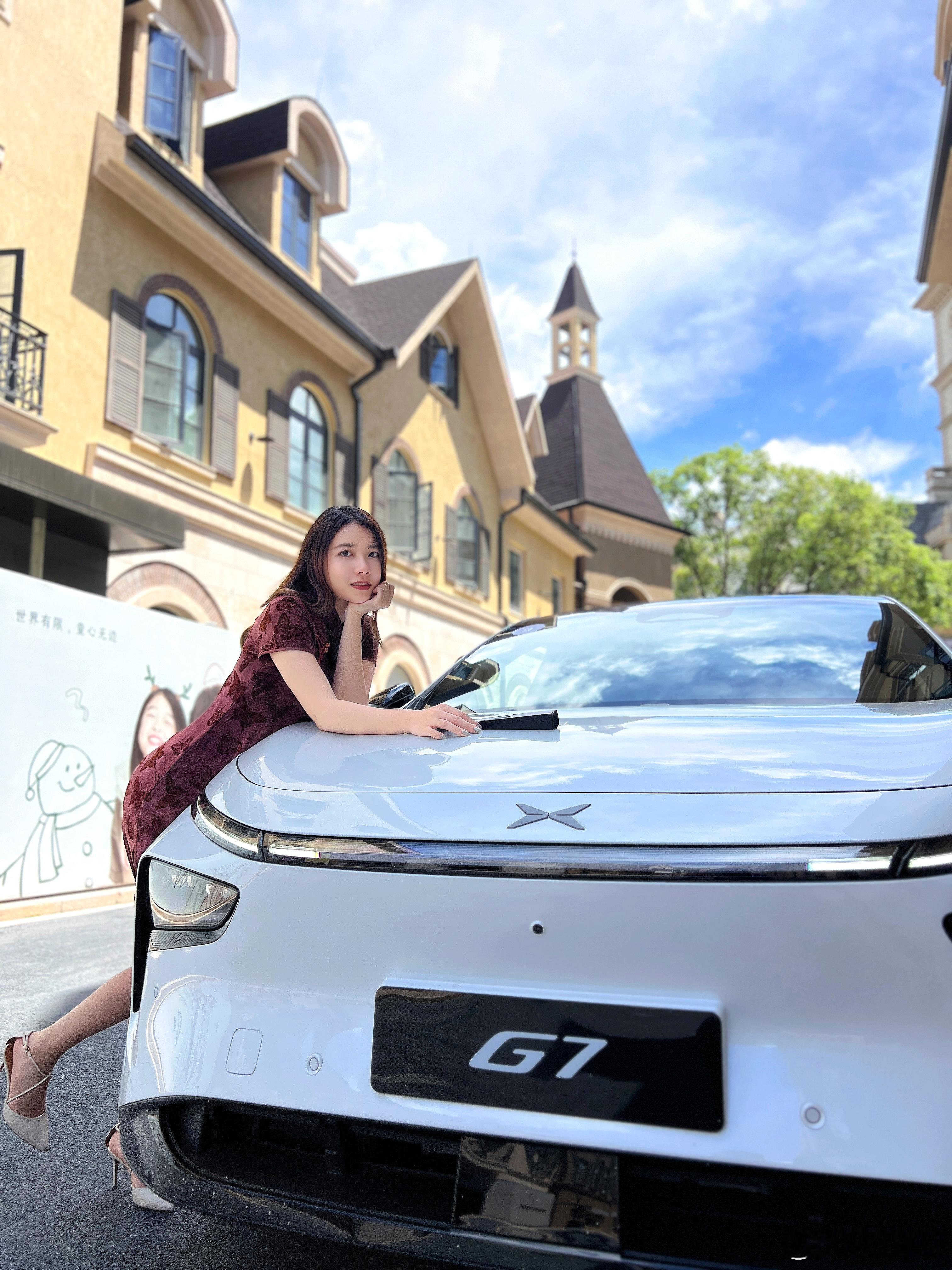 没逮到大师兄，那就传点G7的美照吧～驾控够稳当，宽敞又舒服预售价23.58万元起