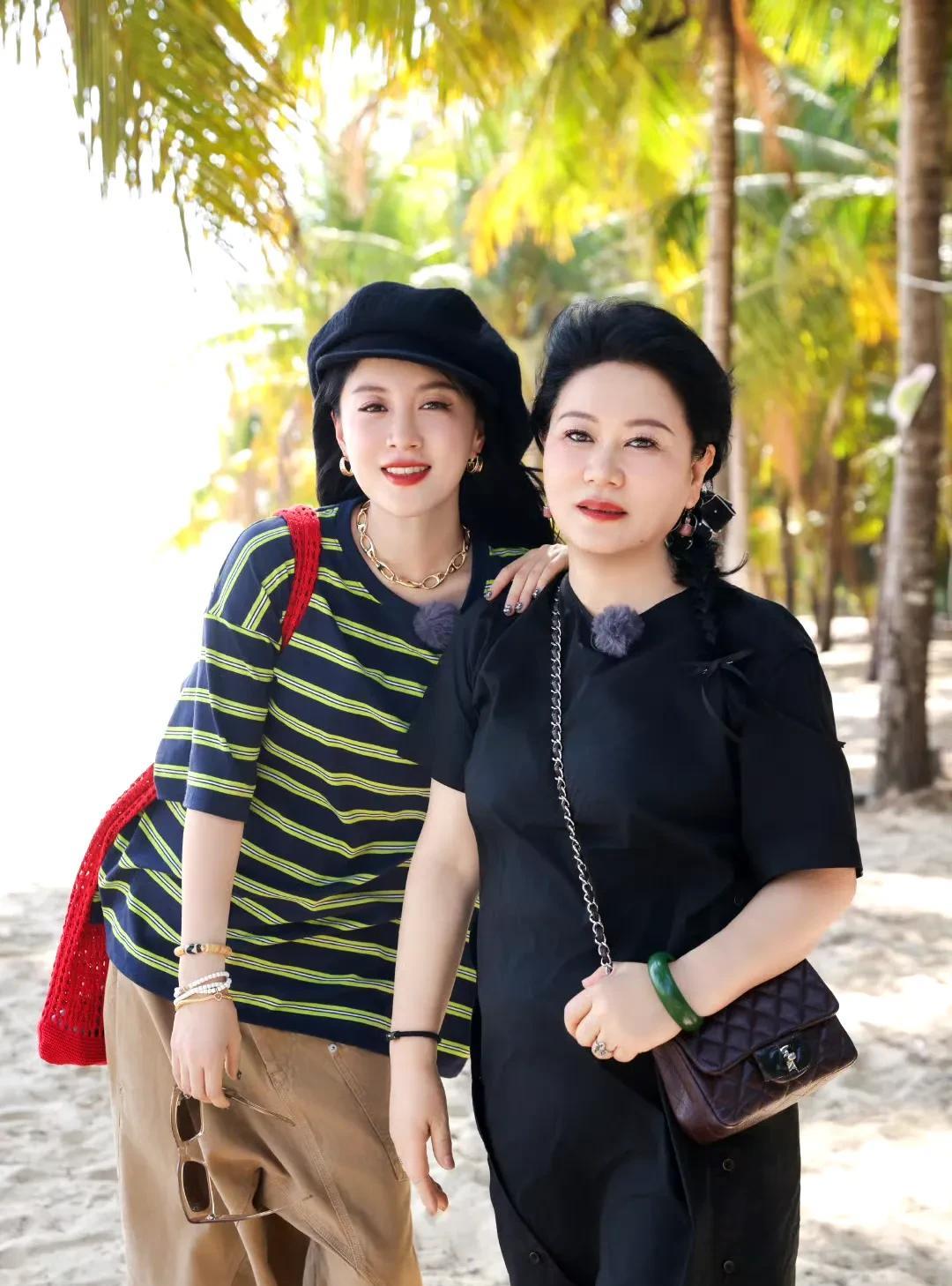 李嘉格真的太迁就她老公一家了！我最不能理解的是两件事：第一，彩礼钱她自己还贴