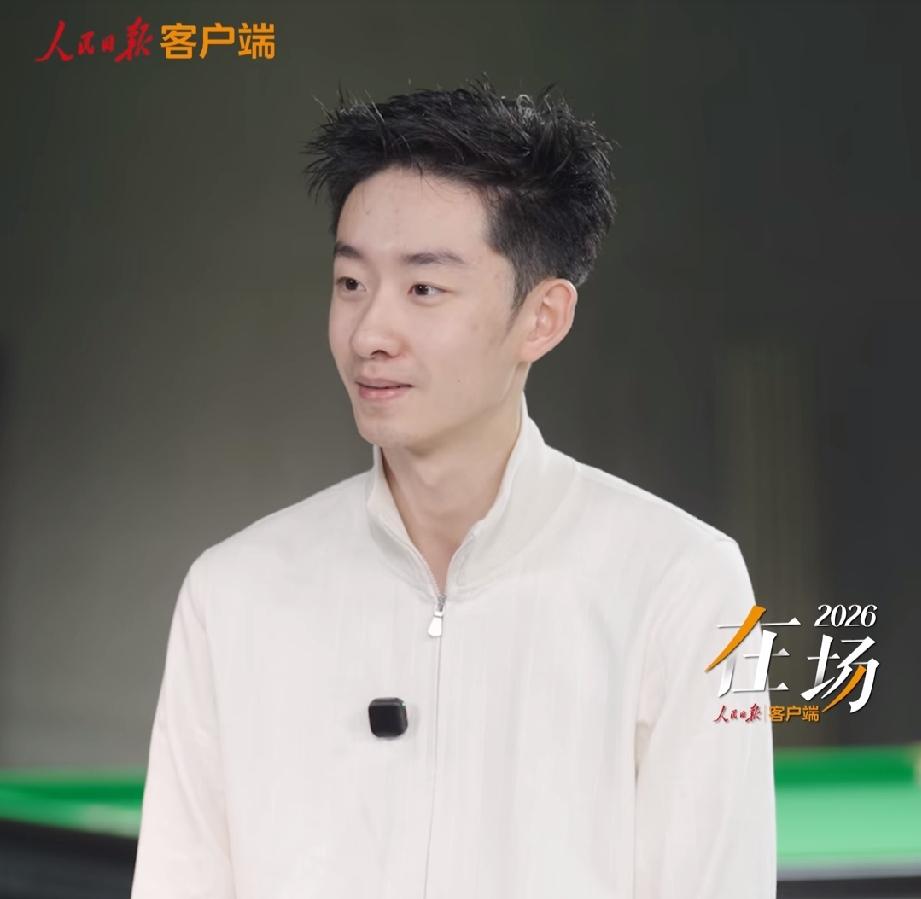 近日，人民日报专访新科世界冠军吴宜泽。在谈到决胜局那颗红球，吴宜泽坦言:“冒险