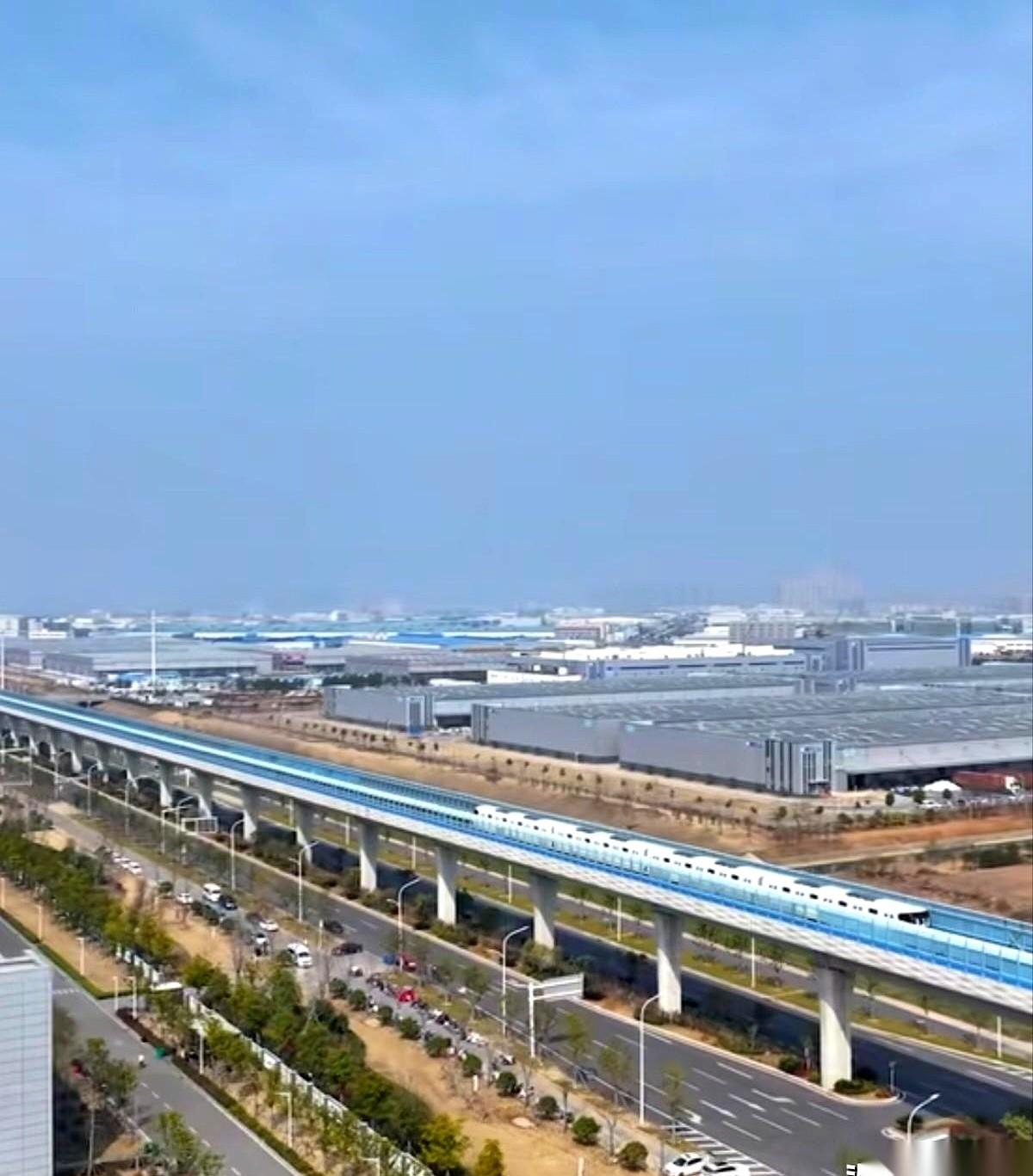 武汉汉南区的工厂圈子里，最近有个话题快被聊透了：到底哪家厂子才是这里的“真大腿”