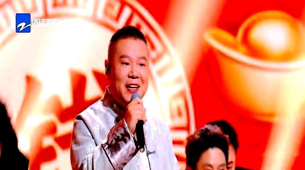 宁可不上春晚，被骂到失眠，岳云鹏终于把德云社的“流水线”给撕了。高层想把他