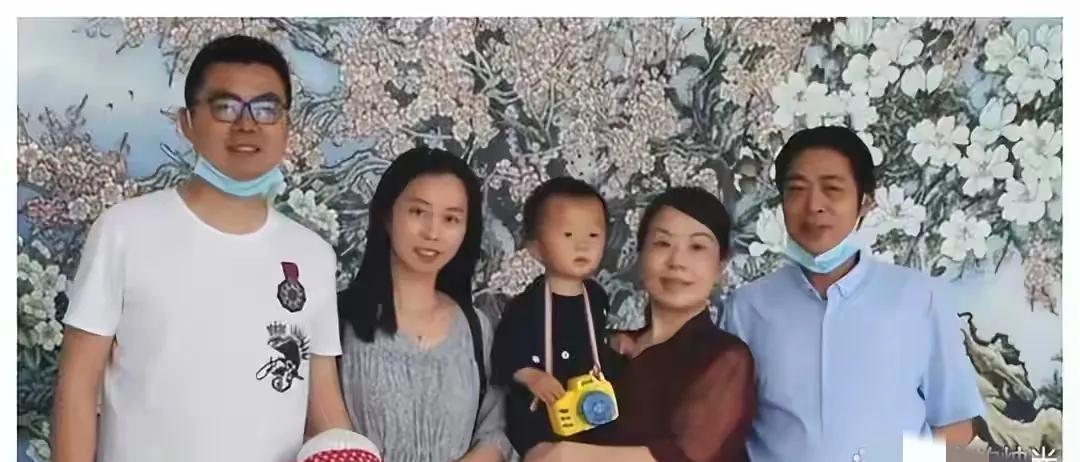 我说许敏应该和儿子重归于好，不应再追究所谓的真相。许多人声援许敏，却未曾