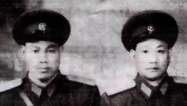 1953年，志愿军庆功会上，团政委向守义和老乡团长聊家世，聊着聊着，政委大吃一惊