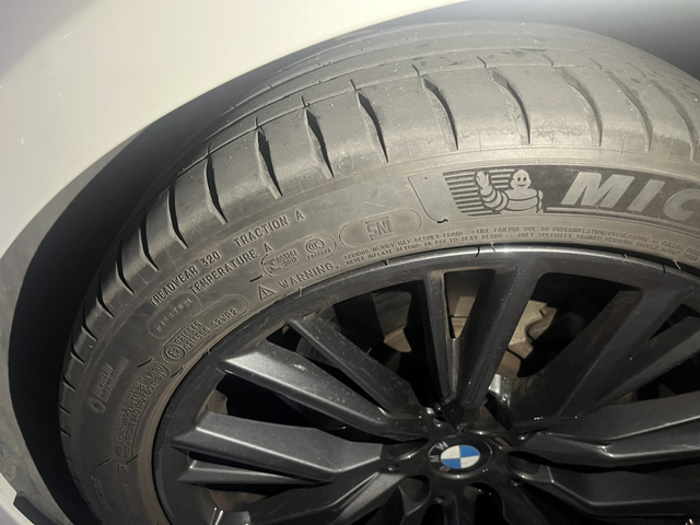 6万公里磨损到这个程度要换胎吗3年开了快6w公里，没鼓包，没爆胎，中间补过几次