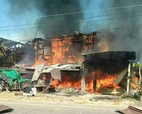 怪不得这两天泰国那边下手这么狠，我还纳闷怎么几个大国都默契地当了哑巴，细看才明白