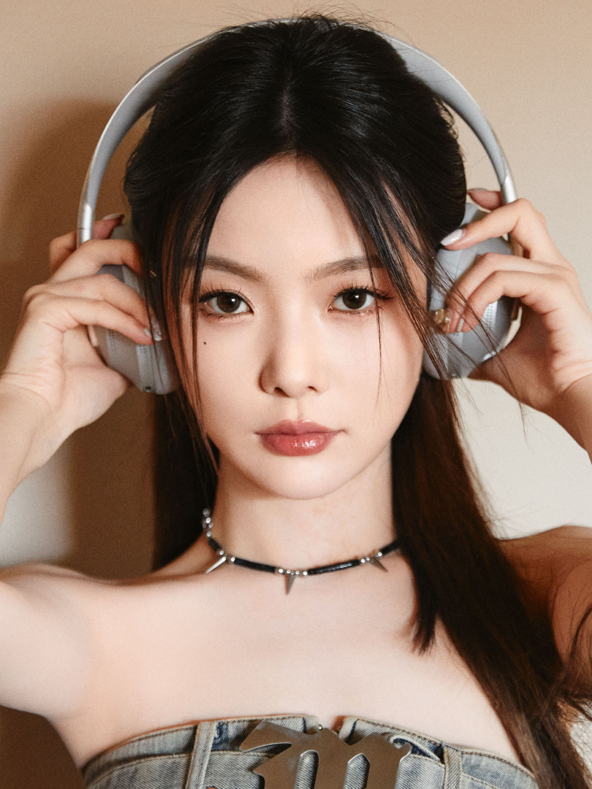陈卓璇，牛仔抹胸，电音少女​​​