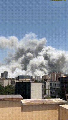 以色列空军连续72小时，对伊朗首都德黑兰进行地毯式摧毁性轰炸。最多时候，德黑兰一