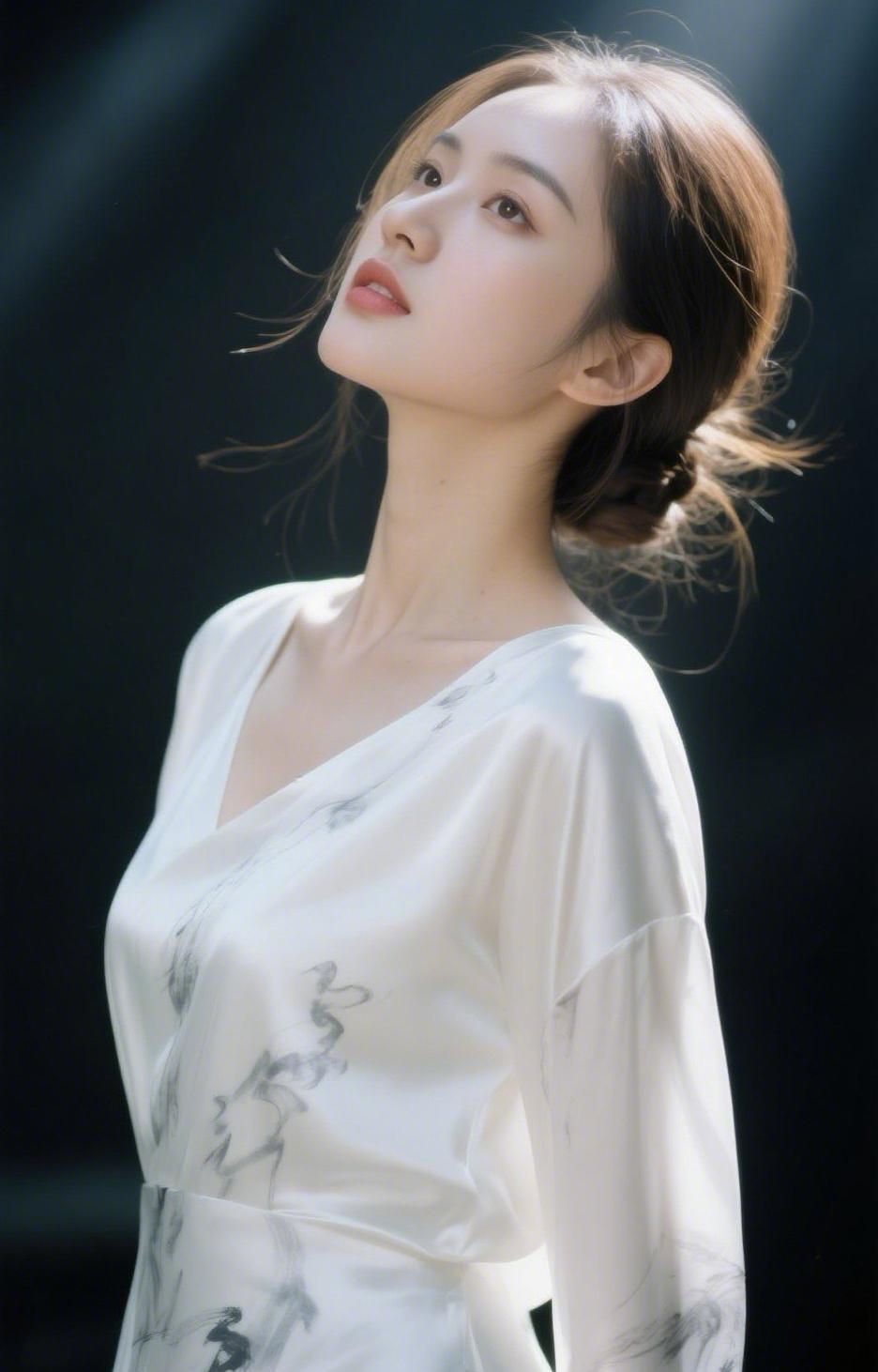 这个社会，其实在我看来，情商大于智商，可以没有很高的学历，但是还是要学会为人处事