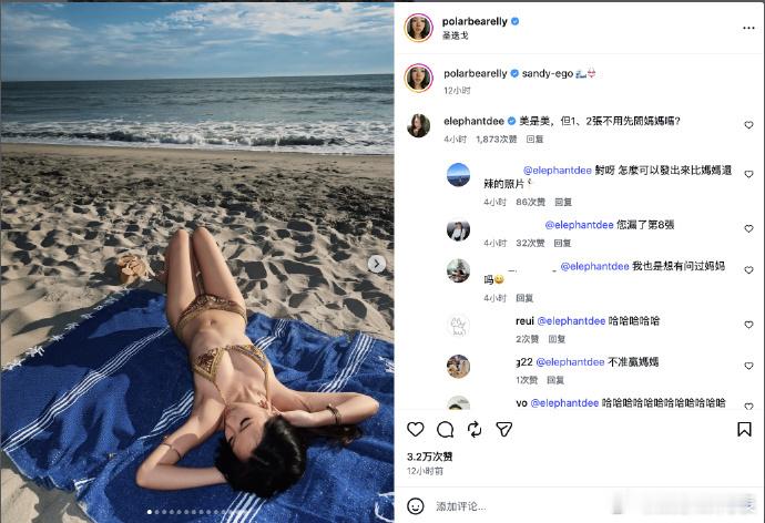 小S大女儿Elly泳装好辣小S问女儿晒辣照前怎么不先问妈妈9日，小S大女儿El