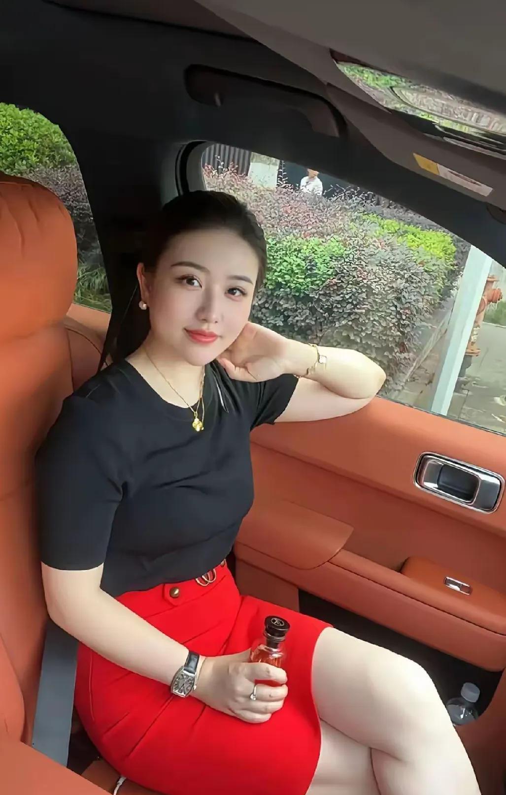 在这里等谁呀