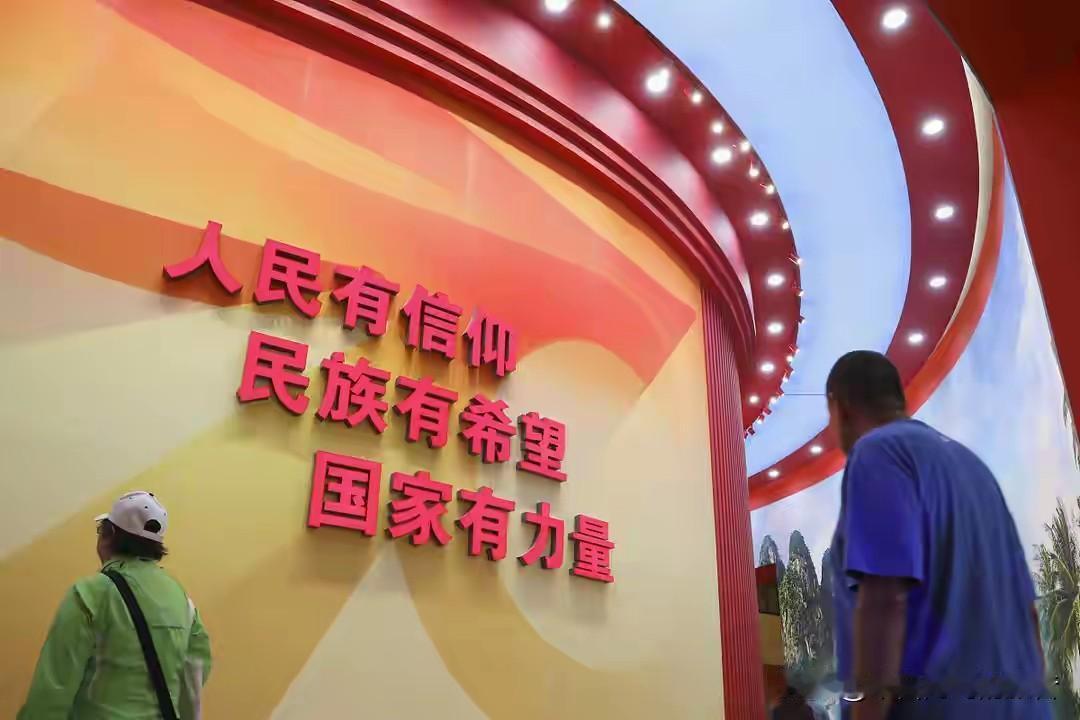 2026年1月23日，沈阳，零下17度。浑河的冰面冻了快两个月，最厚的地方能站人