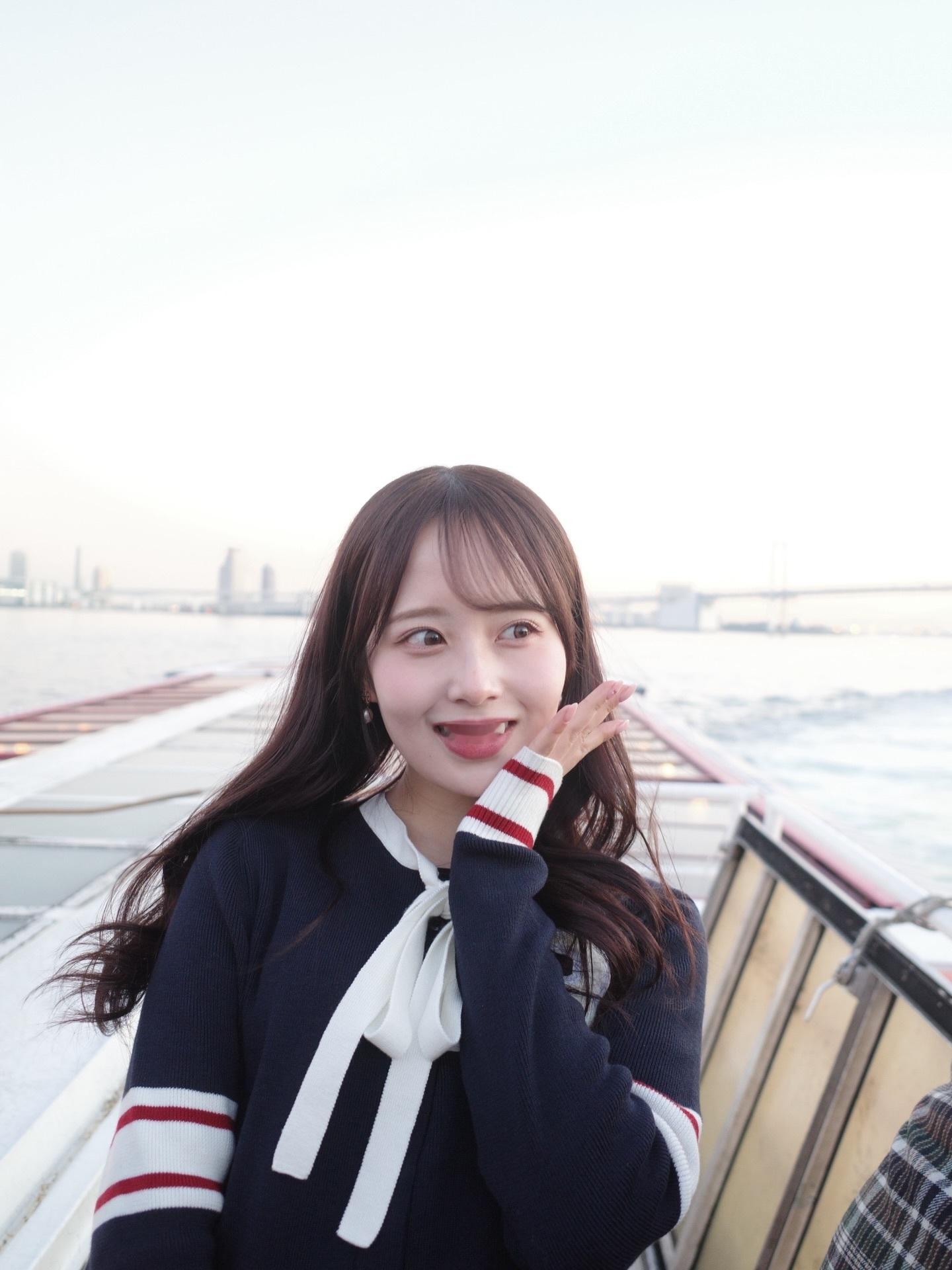 佐藤璃果「少し前に船に乗った時の写真〜🚢⁡とても素敵な景色を見れました〜」　l