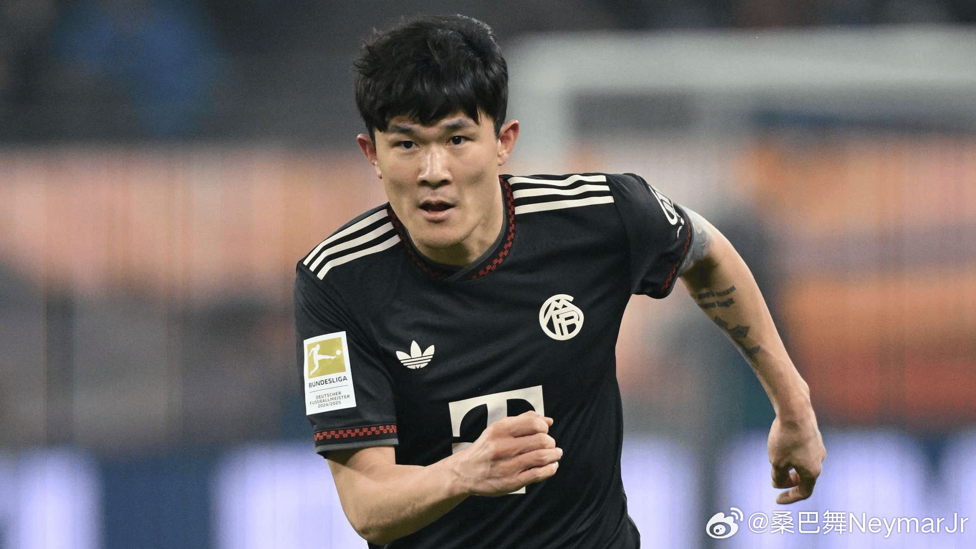 米兰双雄争夺金玟哉！拜仁开价3000-4000万欧，韩国后卫成转会市场焦点