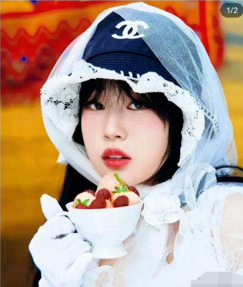 ​韩国网友说，沈佳润的爸爸小沈阳是中国最大财阀之一，甚至有一座大城市是以她爸的名