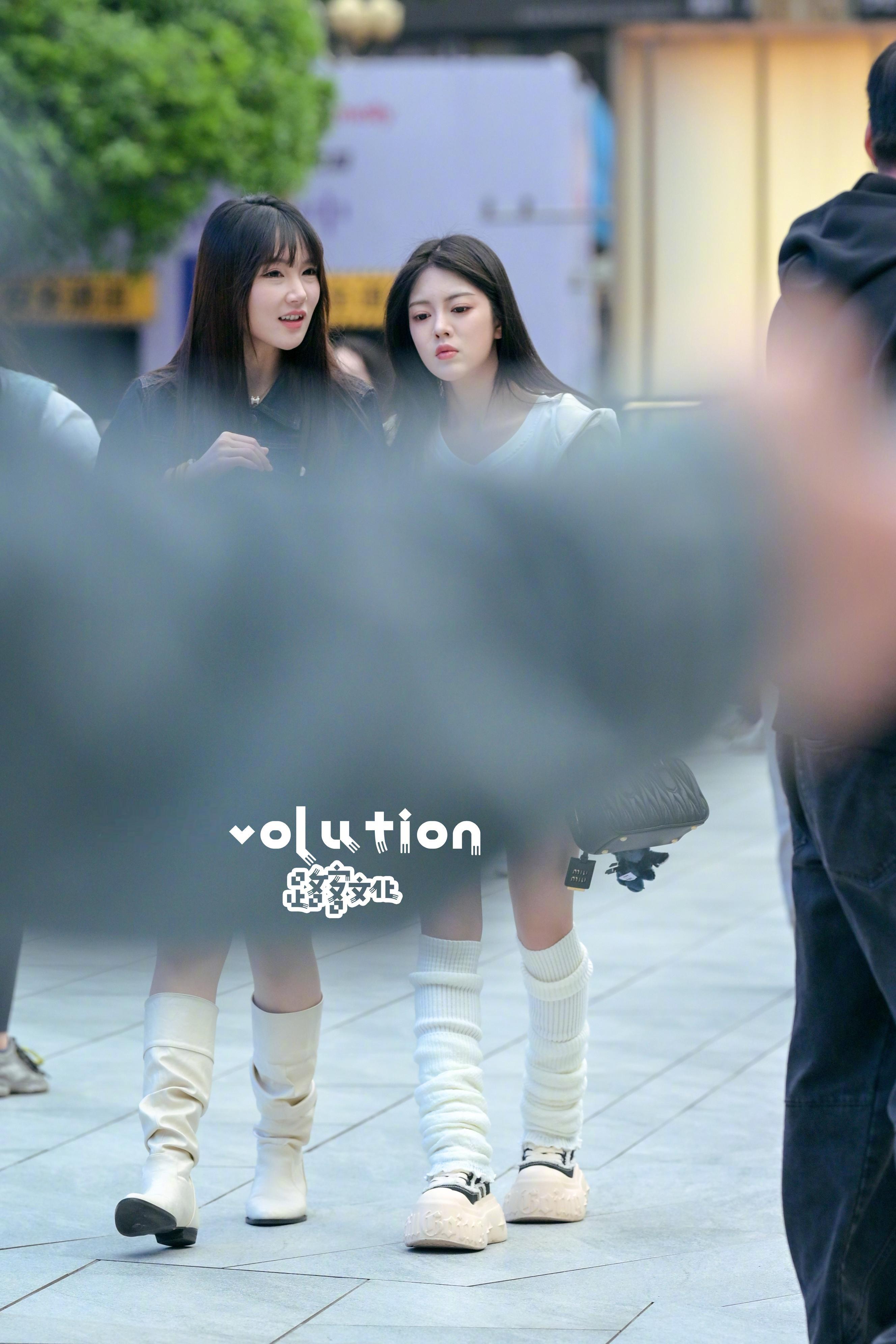 好像被挡住了。。。。