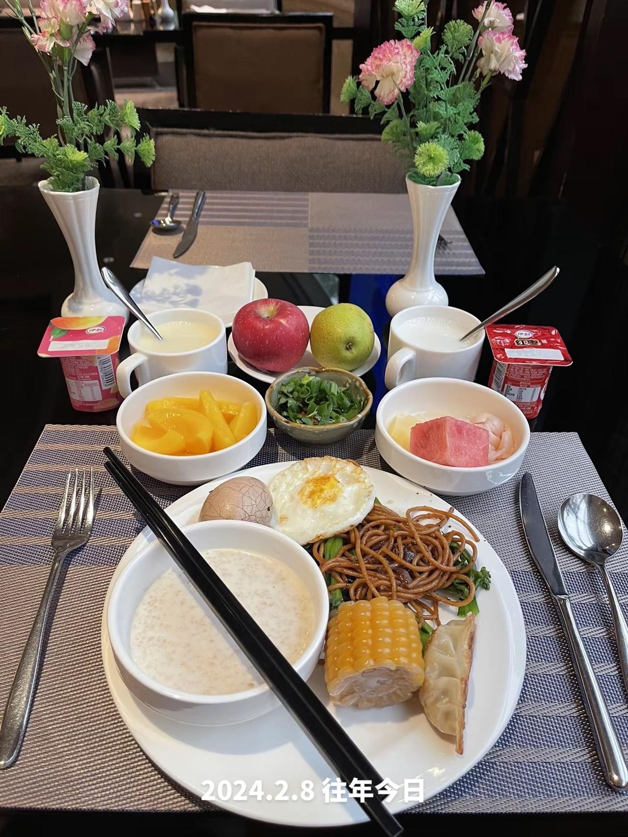 此餐为住宿酒店吃的最多份量的早餐🥣