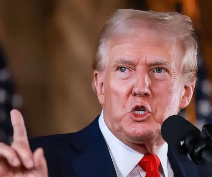 就问美国慌不慌？中国随便一出手，就拿捏美国的命脉。当地时间12月18日美