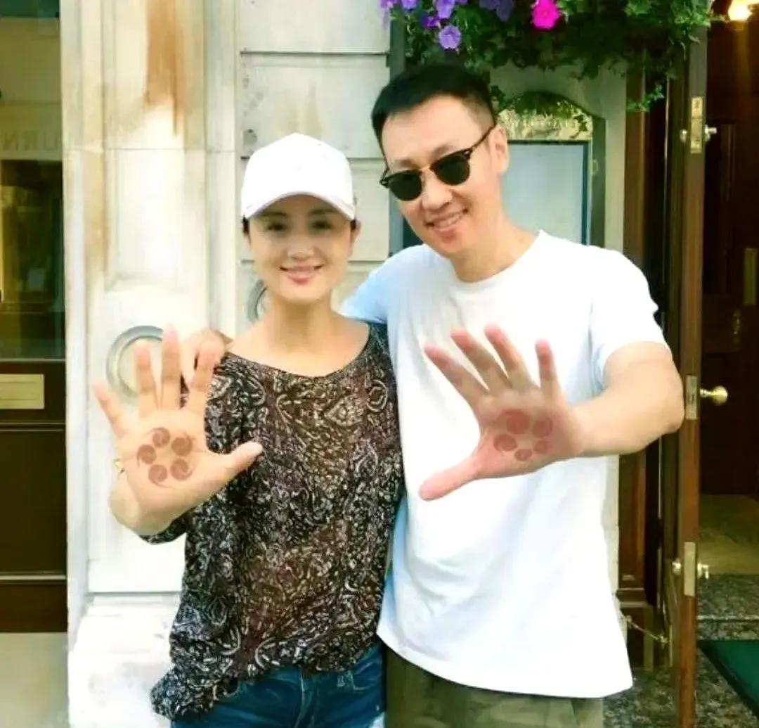 真的很喜欢辛柏青和朱媛媛两口子，娱乐圈中最干净，最接地气的一对，低调，一点都不做