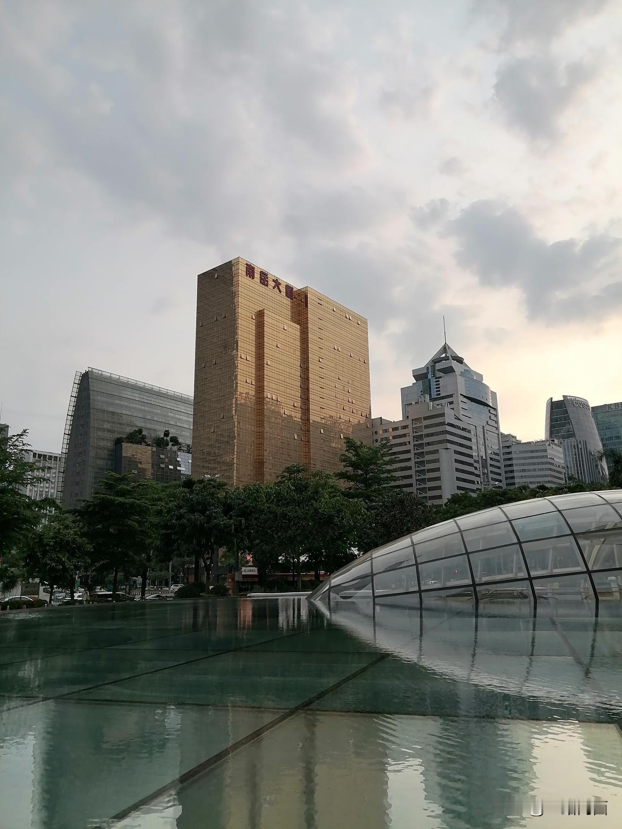 广州找工作真的太难了！我最近投了好多简历，大部分都石沉大海。就拿我面试的一家公司