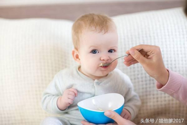 宝宝11个月发育指标