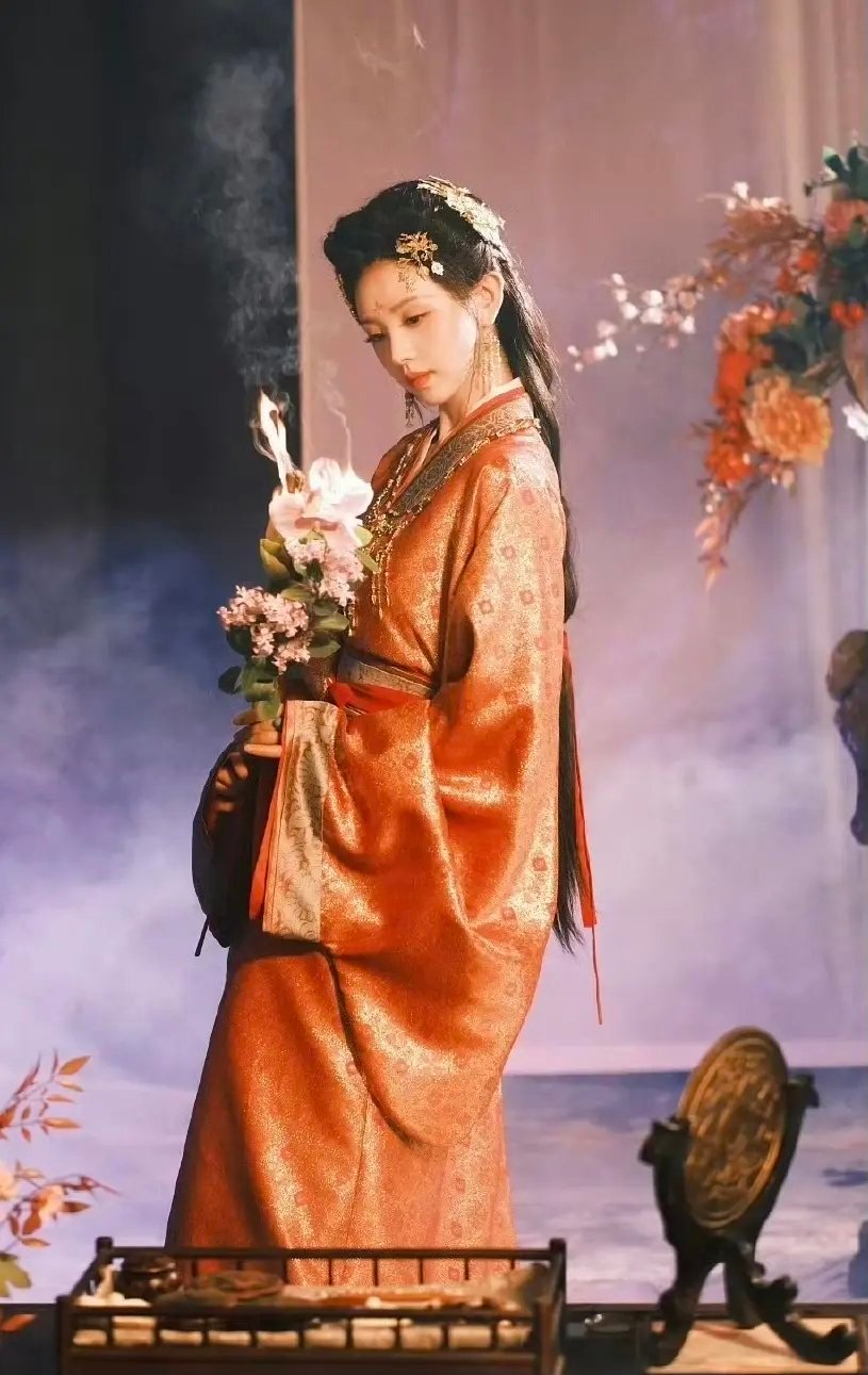 孟子义和田曦薇谁看着更像沈娇娇