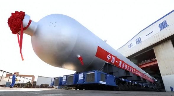 重3000吨的大国重器，有20多层楼高，100%中国制造！为防技术外泄，甚至禁止