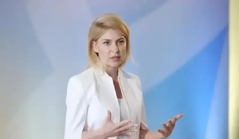 果不其然。乌美修订的和平草案拿掉了“特赦”。这话外之音很清楚：哪怕停火，战后账