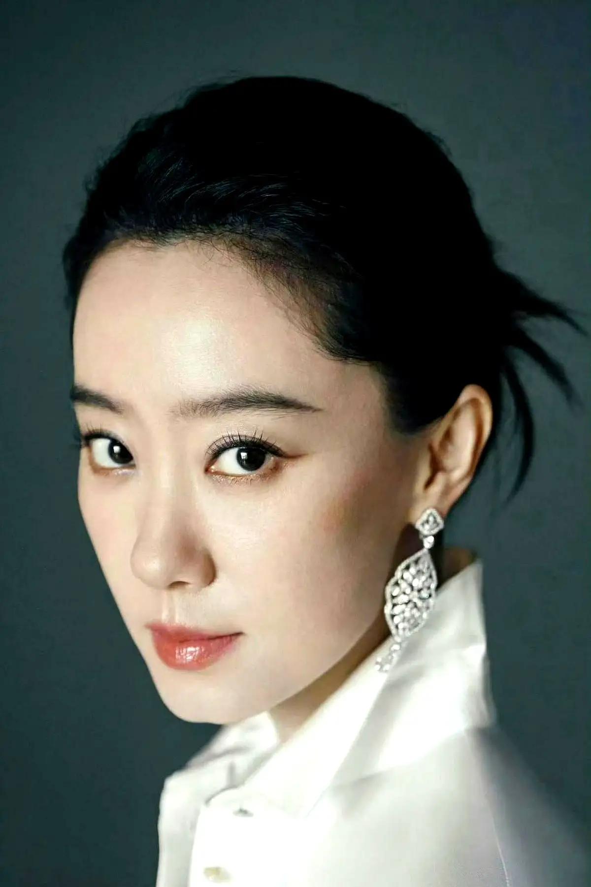 《你好，李焕英》票房54.13亿《热辣滚烫》票房33.88亿上映6天，《功夫