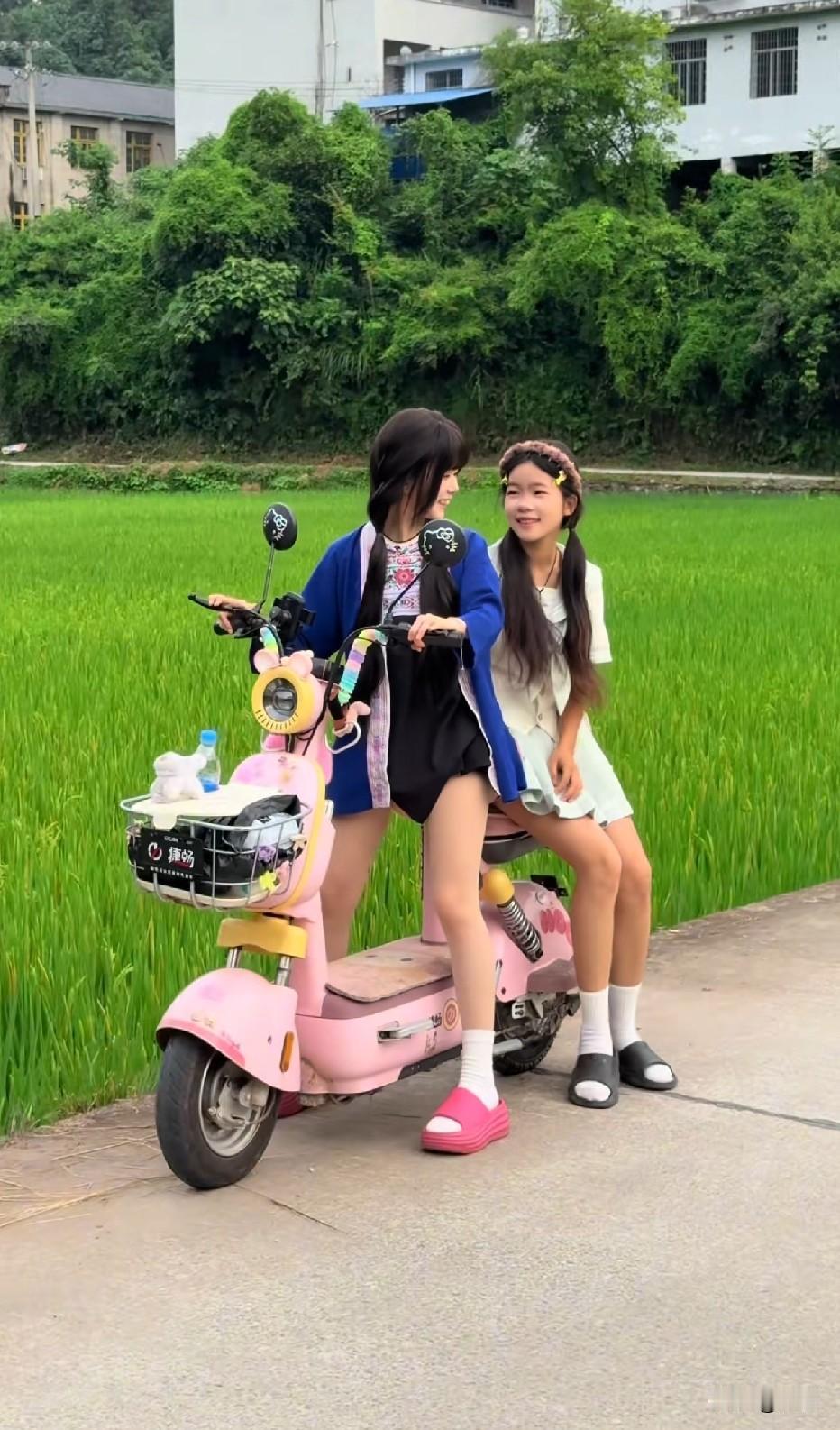 你小子挺不错带了不少人出道