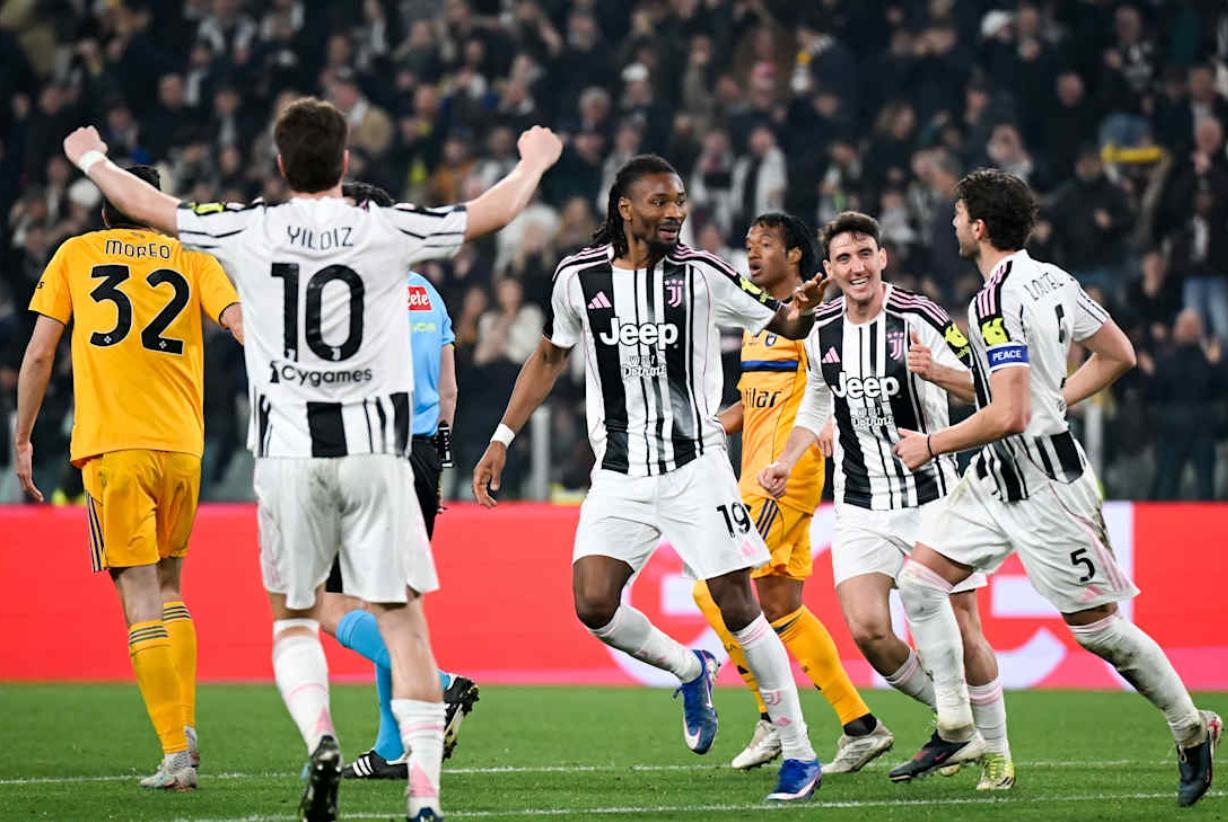 该拿的比赛拿下斑马军团主场4:0比萨。54'坎比亚索65'K图75'伊尔迪