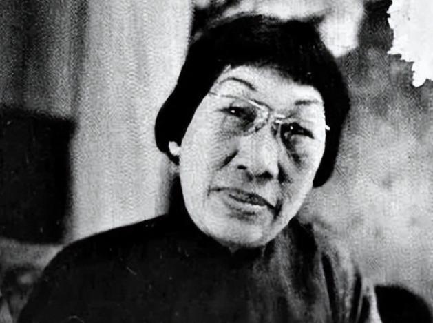 1977年潘玉良去世，被安葬在法国巴黎蒙巴纳斯墓园，可与她合葬的，不是她心爱的丈