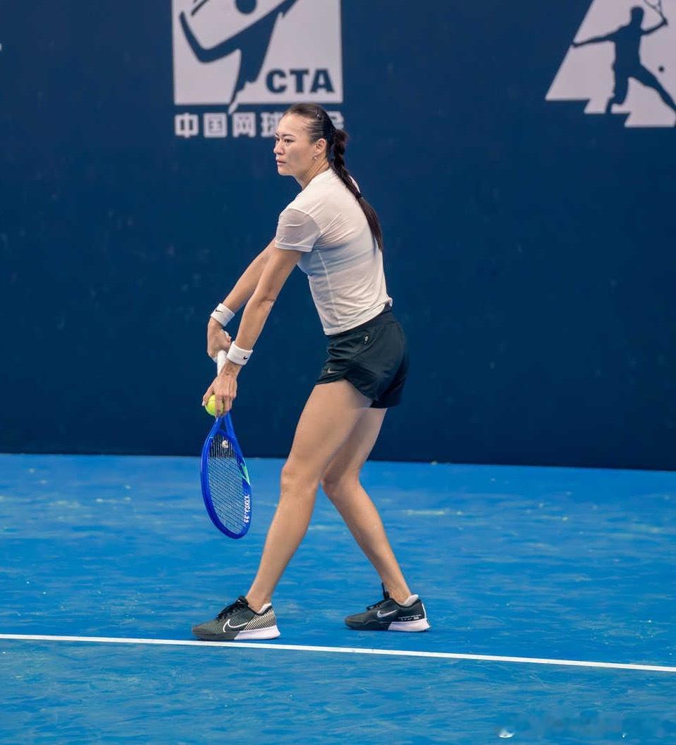🇺🇸W35女单资格赛决胜轮🇨🇳徐诗霖6-1/6-1🇺🇸Nguyn[