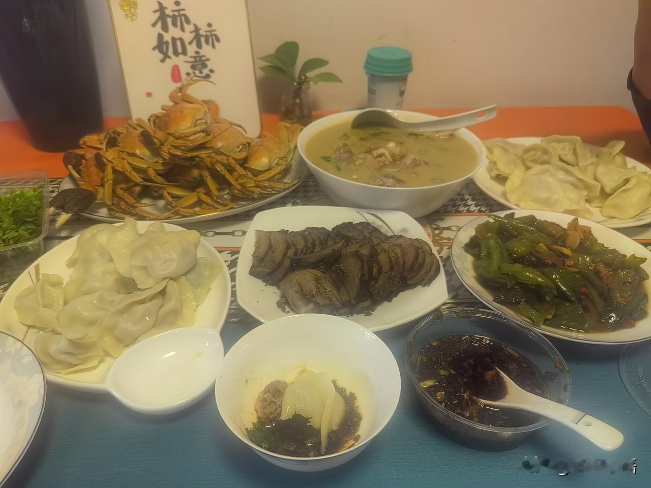 今天早上，老公说让我给他转点钱，把我吓一跳，我觉得老公肯定有啥事儿。我老公每